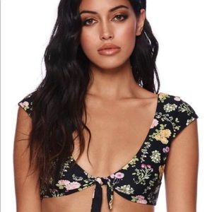 NWT Beach Bunny Margeaux Crap Bikini Top sz Lg